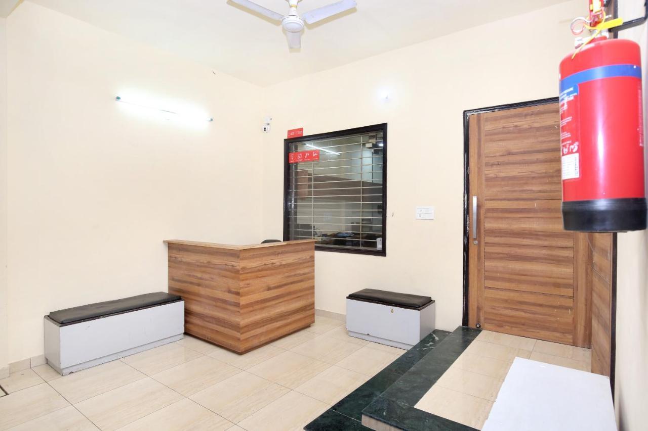 Oyo 16126 Aanantham Hotel Ludhiana Exterior photo