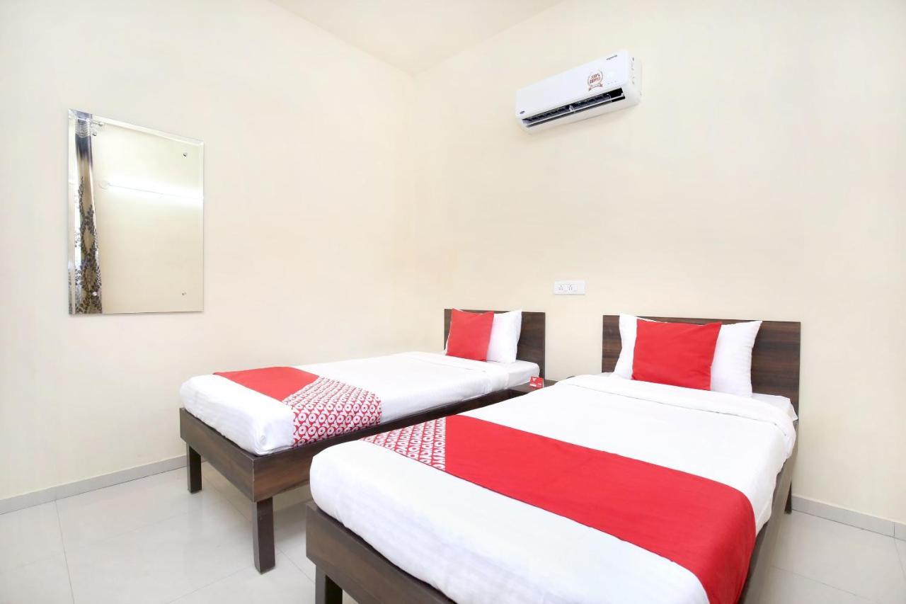 Oyo 16126 Aanantham Hotel Ludhiana Exterior photo